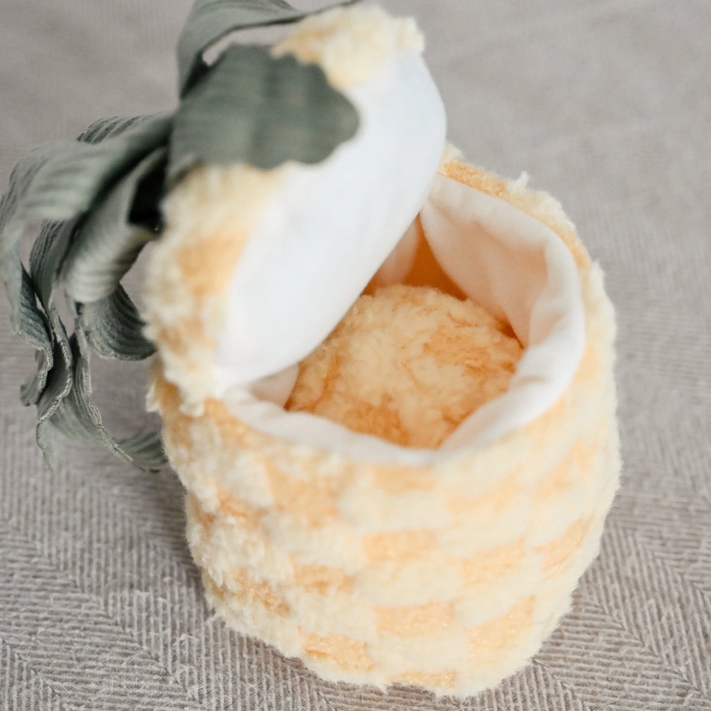Jouet de fouille Ananas