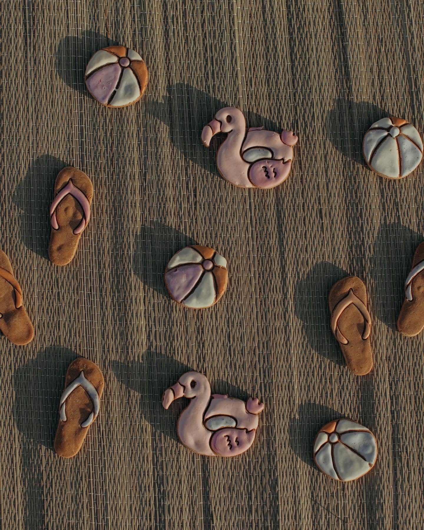 Biscuits Pool Party