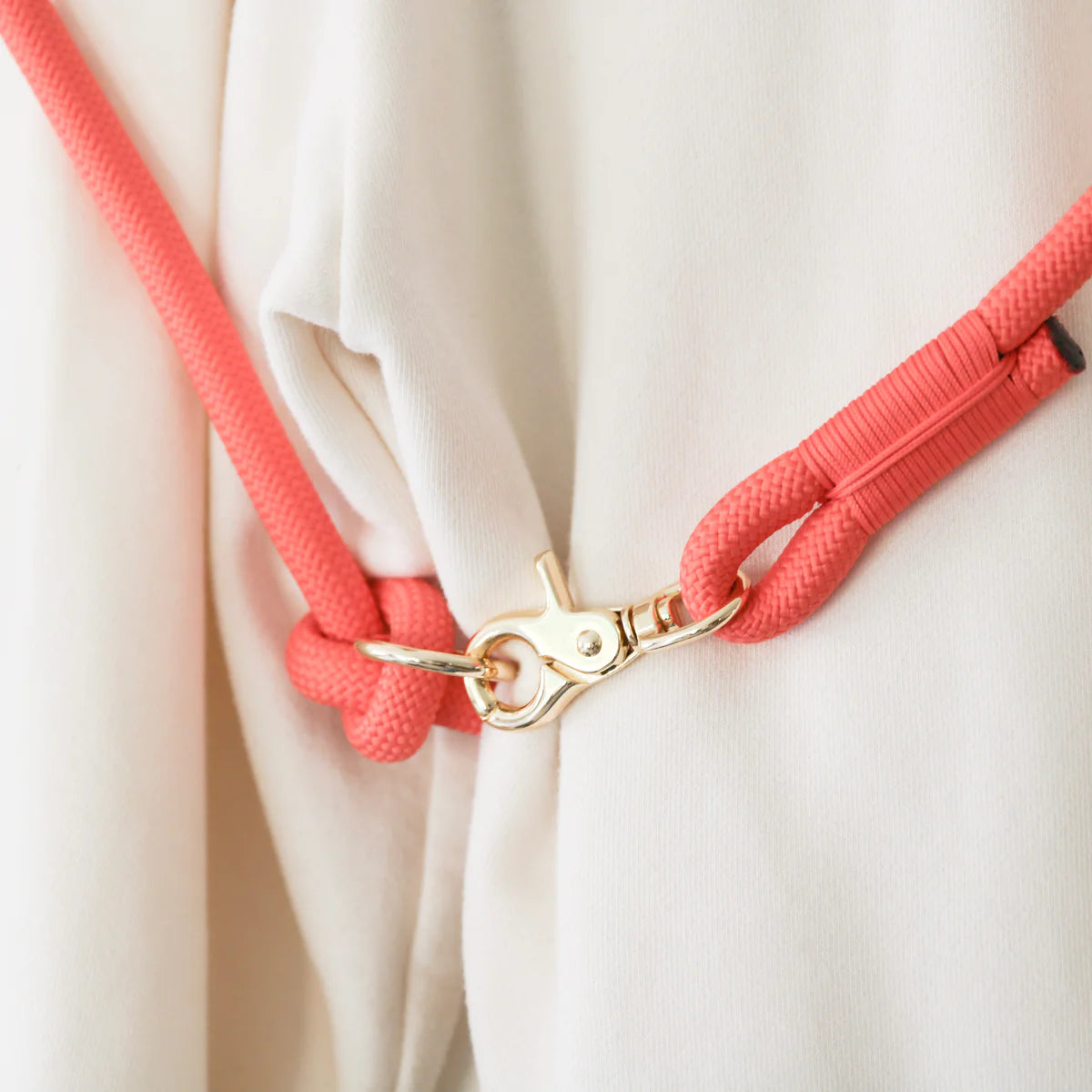 Laisse mains libres en corde Coral