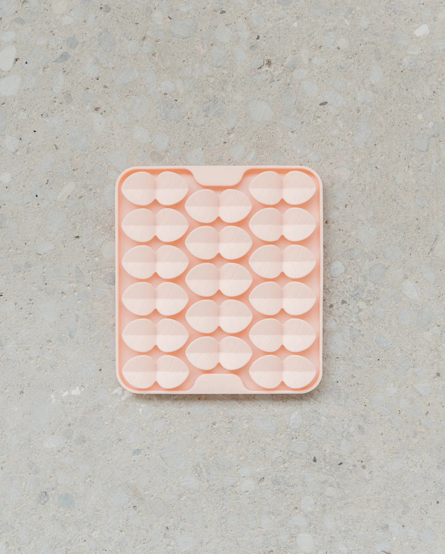 Tapis de léchage cache-cache carré