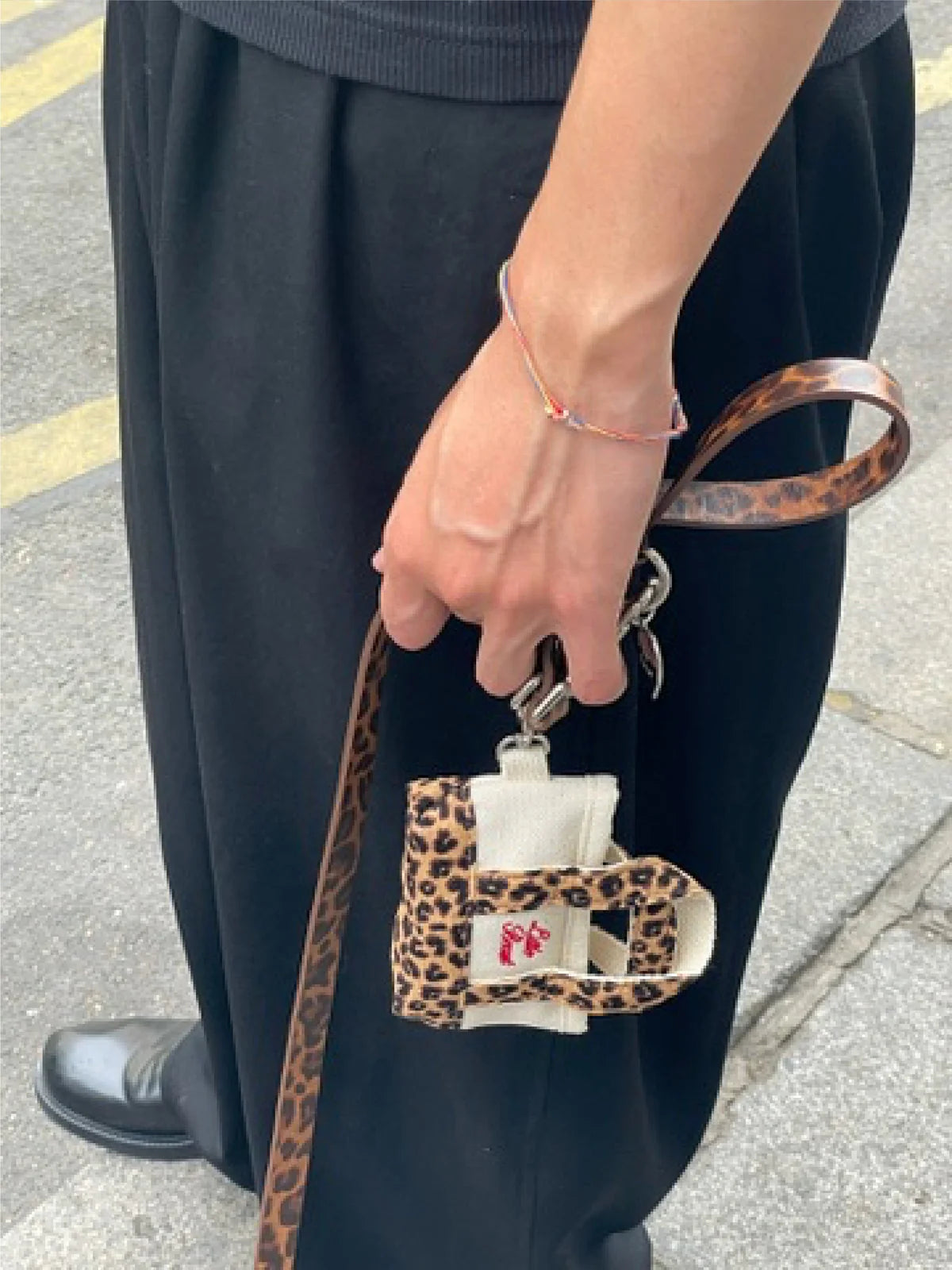 Distributeur de sacs à déjection Tote Cougar