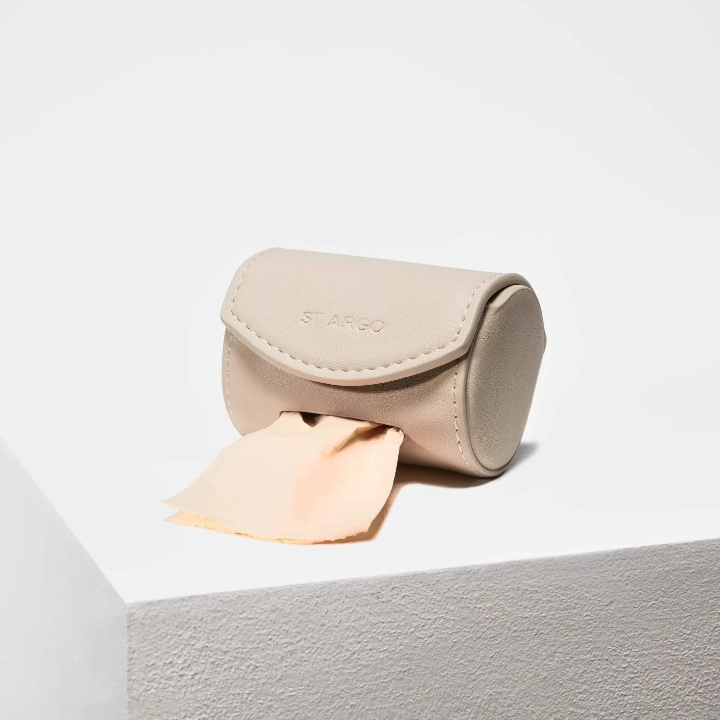 Distributeur de sacs à déjections