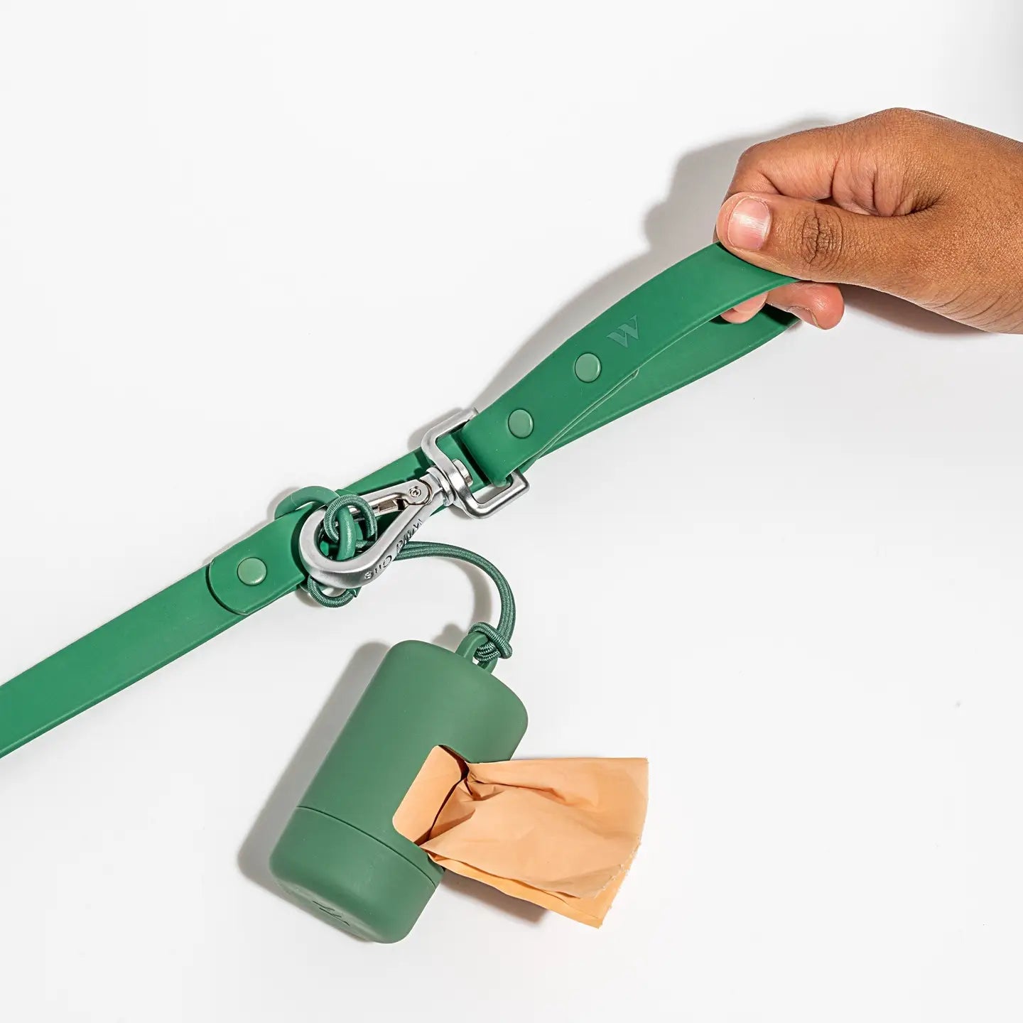 Distributeur de sacs à déjections