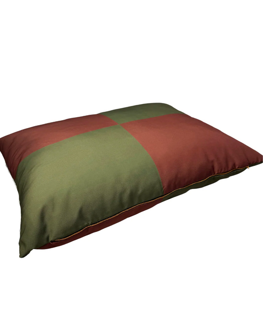 Coussin à damier marron et vert